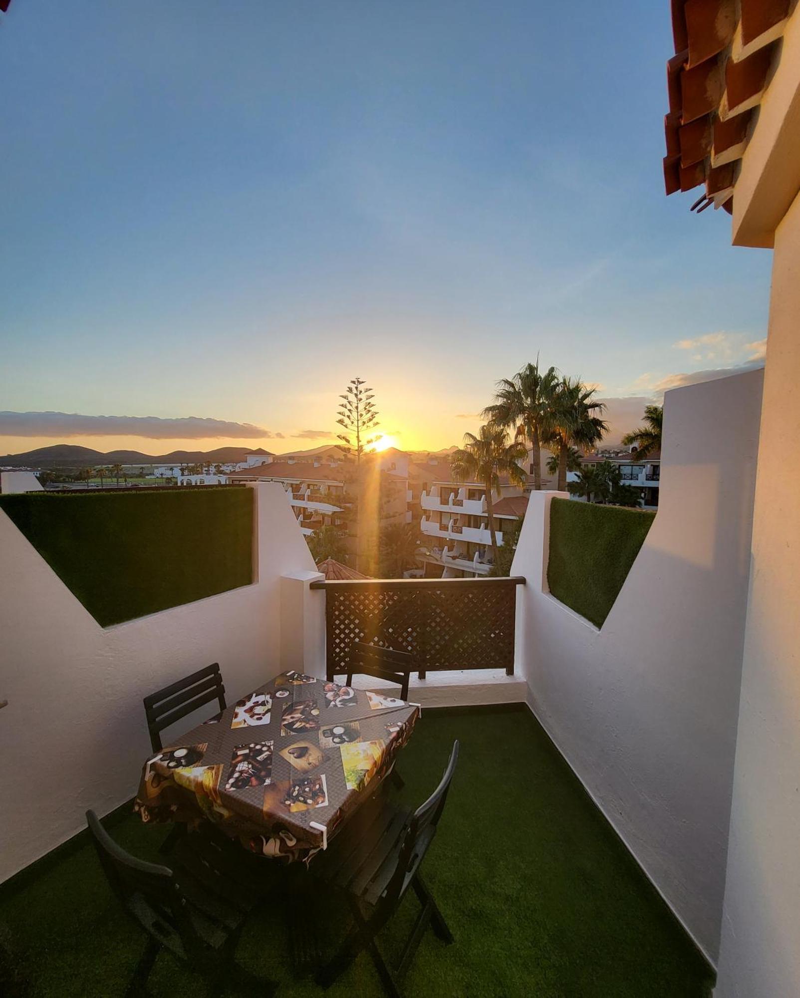 Moderno Y Luminoso Atico Con Vistas Y Piscina Apartment San Miguel de Abona Exterior foto