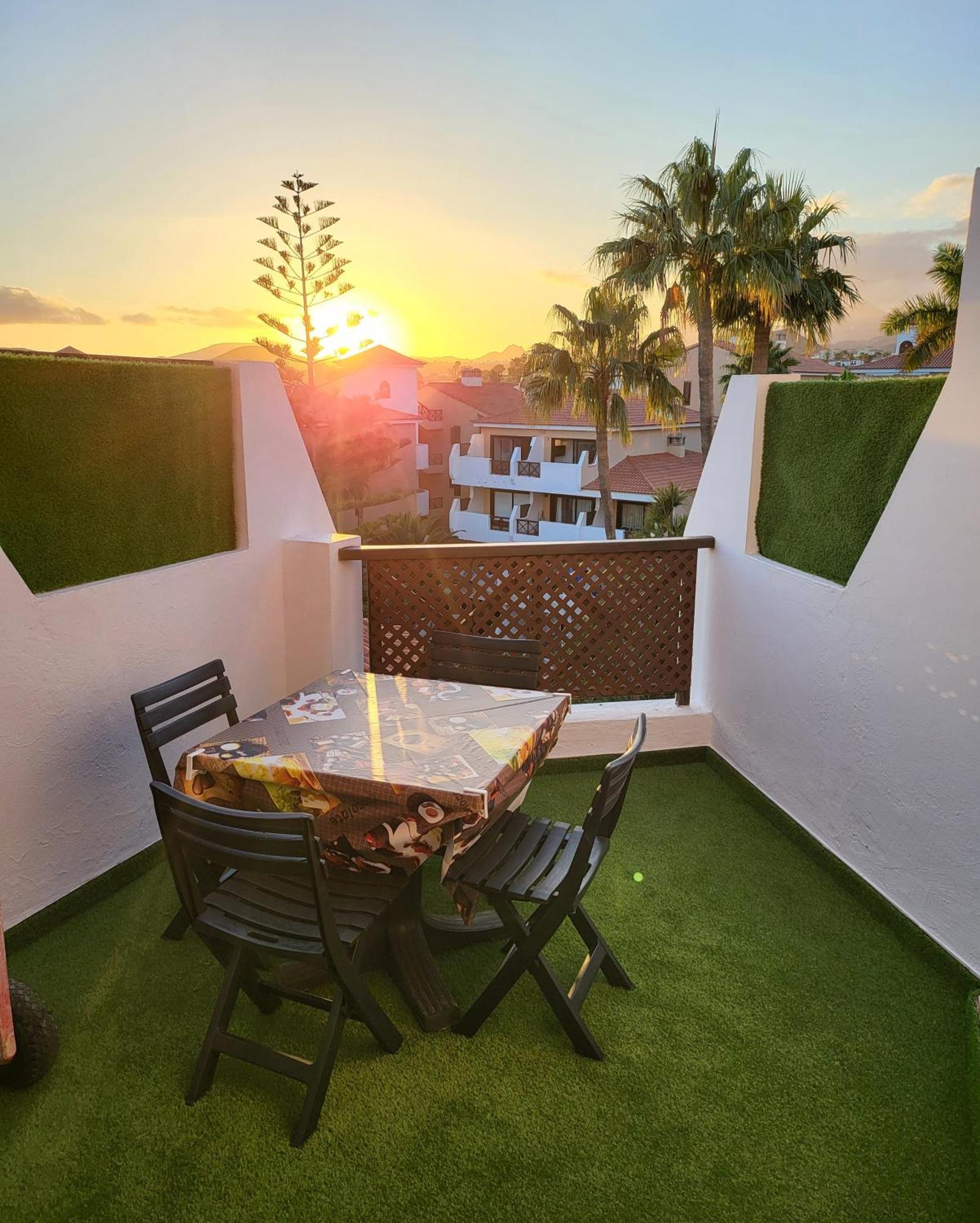 Moderno Y Luminoso Atico Con Vistas Y Piscina Apartment San Miguel de Abona Exterior foto