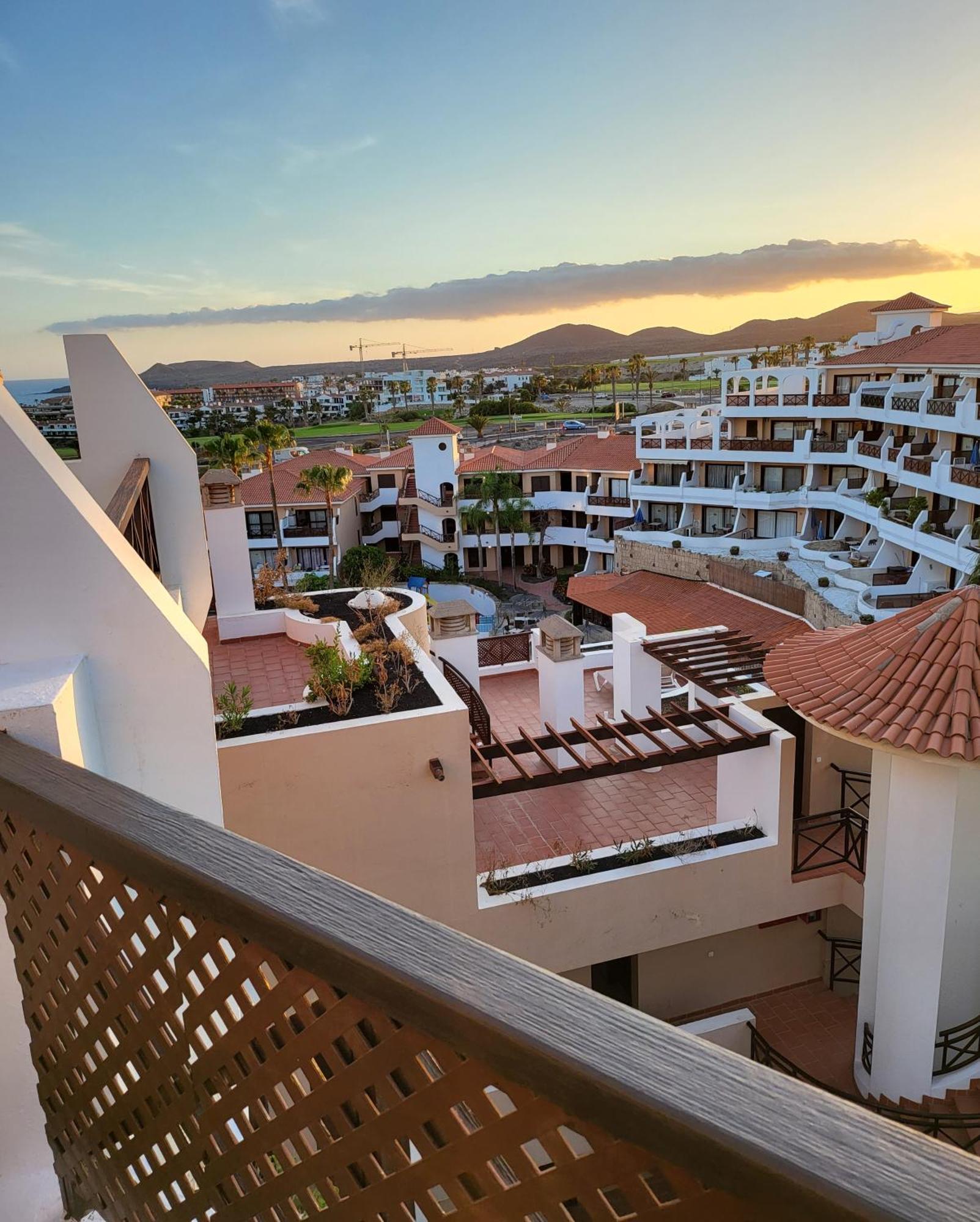 Moderno Y Luminoso Atico Con Vistas Y Piscina Apartment San Miguel de Abona Exterior foto