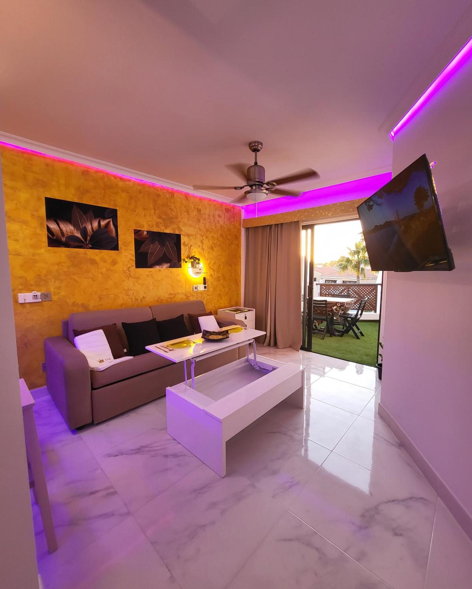 Moderno Y Luminoso Atico Con Vistas Y Piscina Apartment San Miguel de Abona Exterior foto