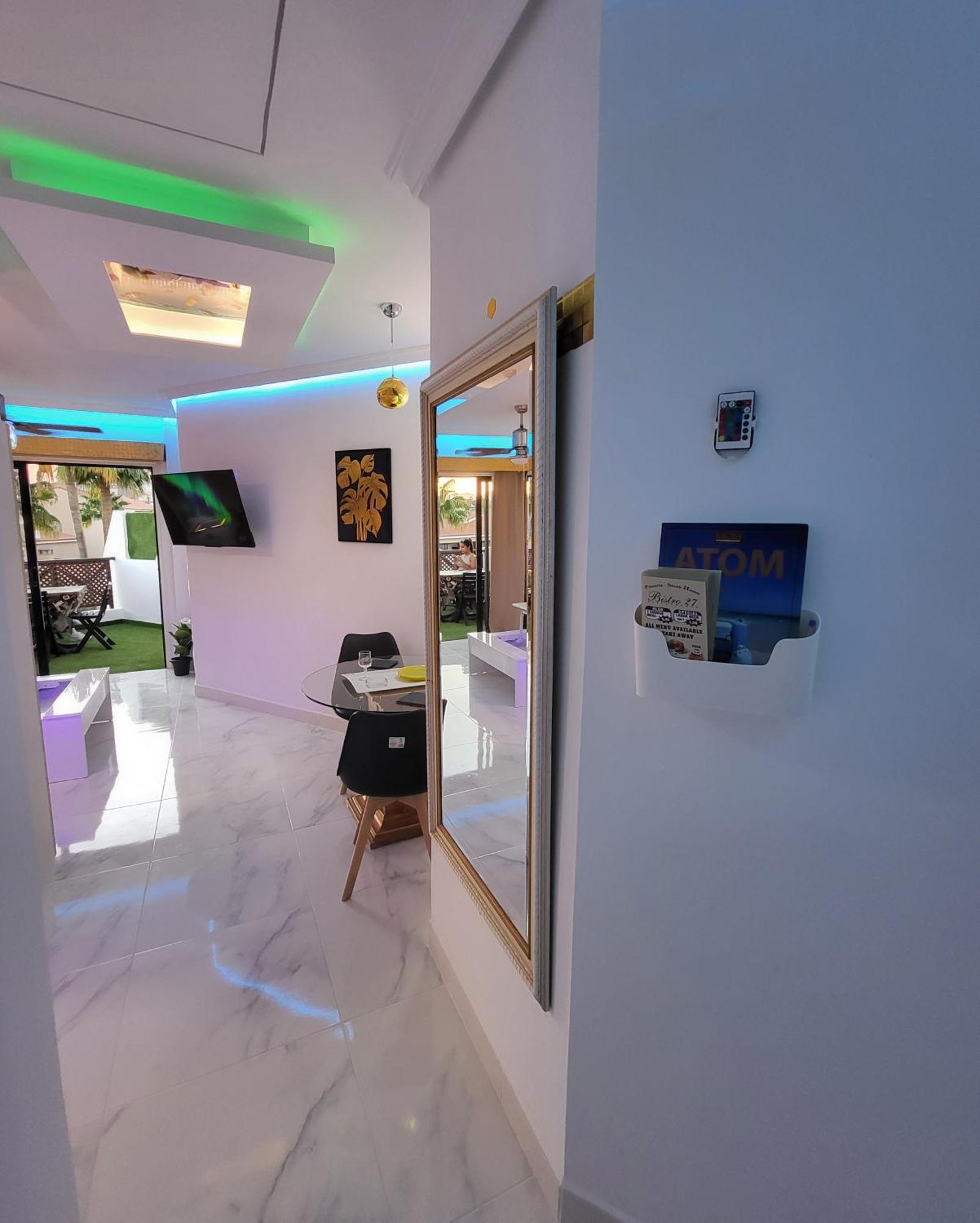 Moderno Y Luminoso Atico Con Vistas Y Piscina Apartment San Miguel de Abona Exterior foto